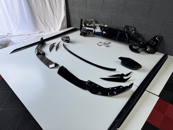 BMW 3 SERIES G20 LCI FULL GLOSS BLACK BODYKIT 2023+